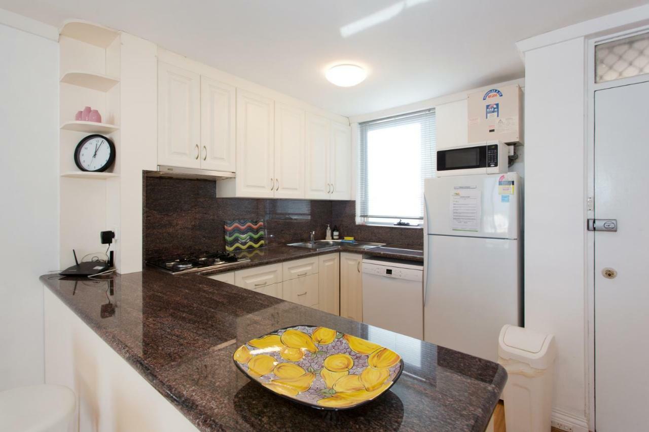 Ocean Breeze Apartment Fremantle Esterno foto